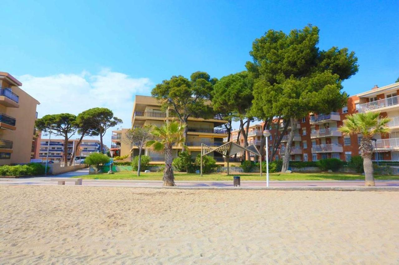 Uhc Txingudi Apartments Cambrils Exterior photo