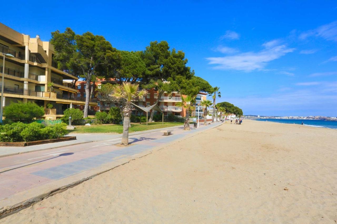 Uhc Txingudi Apartments Cambrils Exterior photo